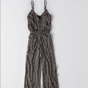 **NWT** American Eagle Lace up front Jumpsuit